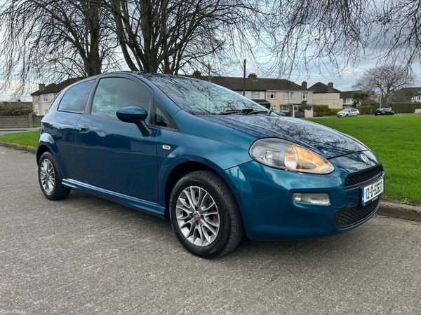 Fiat Punto Hatchback, Petrol, 2012, Blue