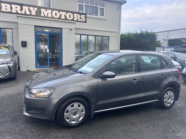 Volkswagen Polo Hatchback, Petrol, 2013, Grey