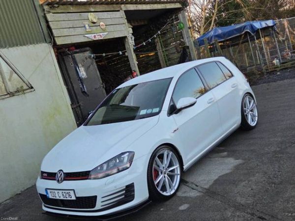 Volkswagen Golf Hatchback, Petrol, 2013, White