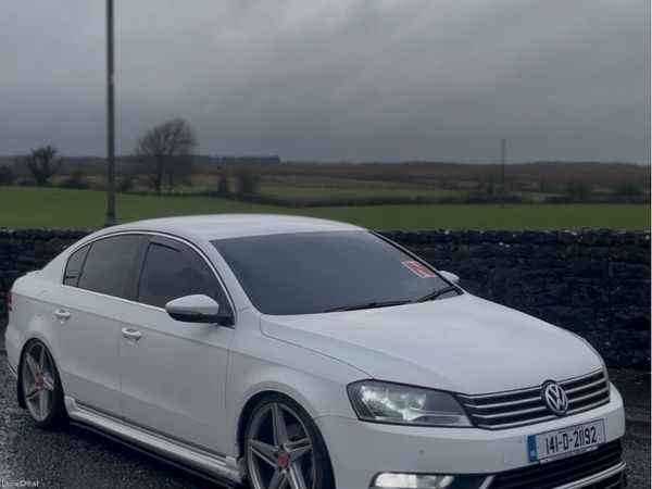 Volkswagen Passat Saloon, Diesel, 2014, White