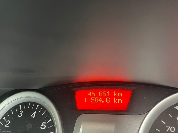 Renault Clio Hatchback, Ethanol Petrol, 2011, Gold