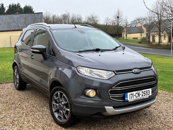 Ford EcoSport SUV, Petrol, 2017, Grey