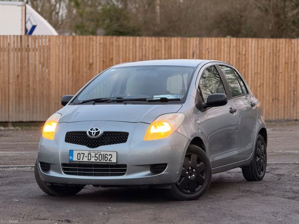 Toyota Yaris Hatchback, Petrol, 2007, Silver