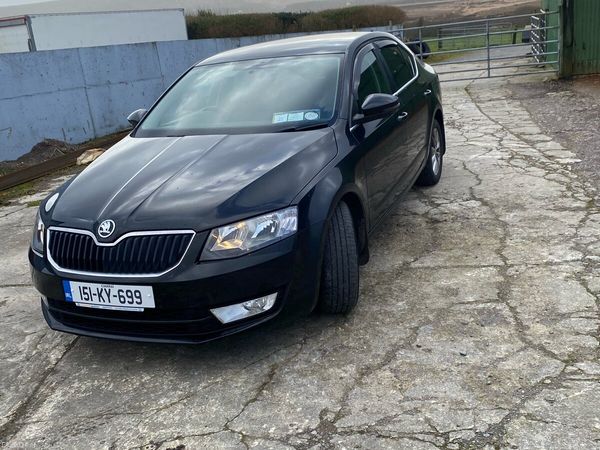Skoda Octavia Saloon, Diesel, 2015, Black