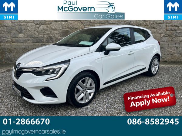 Renault Clio Hatchback, Petrol, 2022, White