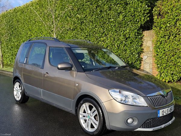 Skoda Roomster MPV, Petrol, 2012, Brown