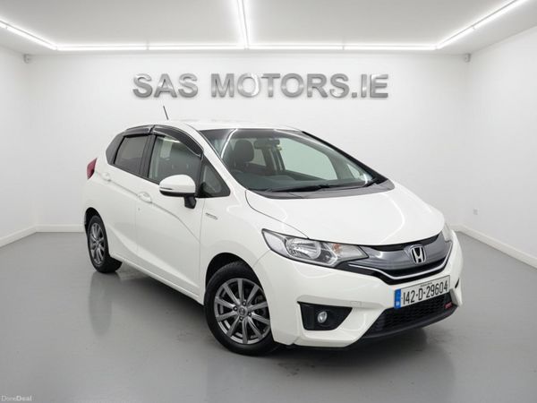 Honda Fit Hatchback, Petrol Hybrid, 2014, White
