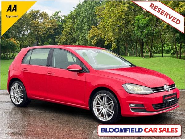 Volkswagen Golf Hatchback, Petrol, 2014, Red