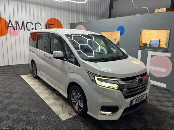 Honda Stepwagon MPV, Petrol Hybrid, 2019, White
