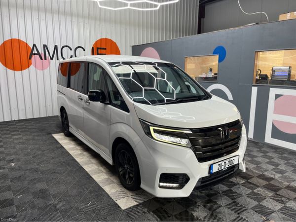 Honda Stepwagon MPV, Petrol Hybrid, 2021, White