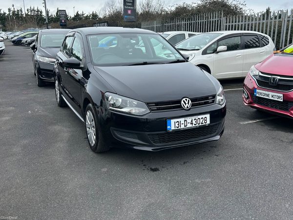 Volkswagen Polo Hatchback, Petrol, 2013, Black