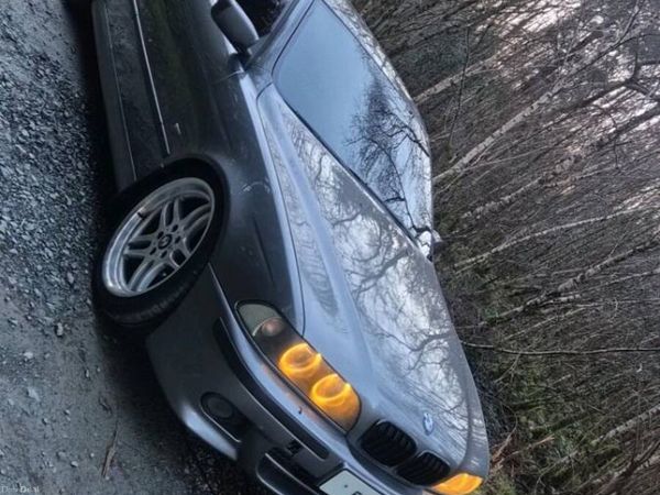 BMW 5-Series Saloon, Diesel, 2002, Grey