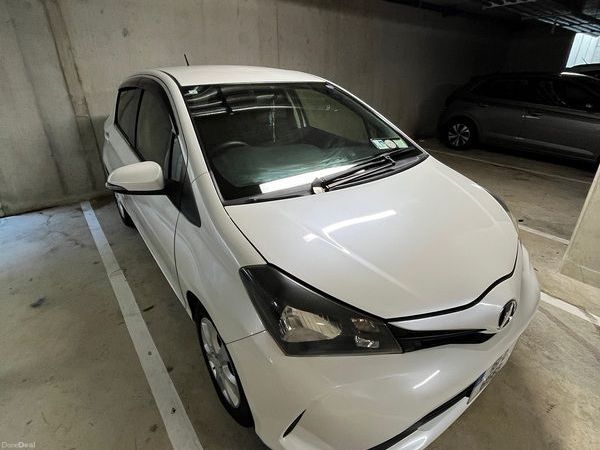Toyota Vitz Hatchback, Petrol, 2015, White