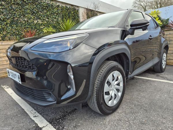 Toyota Yaris Cross MPV, Petrol Hybrid, 2022, Black