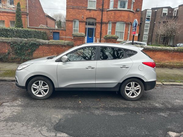 Hyundai ix35 SUV, Diesel, 2011, Silver
