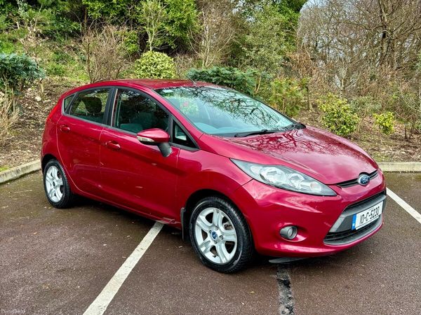 Ford Fiesta Hatchback, Petrol, 2010, Red