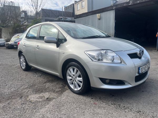Toyota Auris Hatchback, Petrol, 2007, Silver