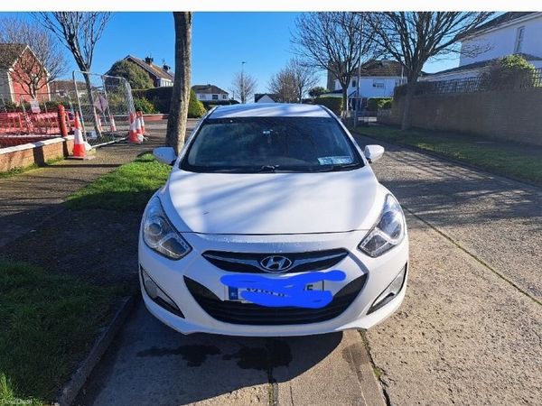 Hyundai i40 Saloon, Diesel, 2013, White