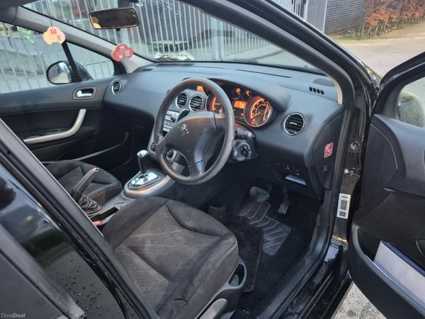Peugeot 308 Hatchback, Diesel, 2011, Black
