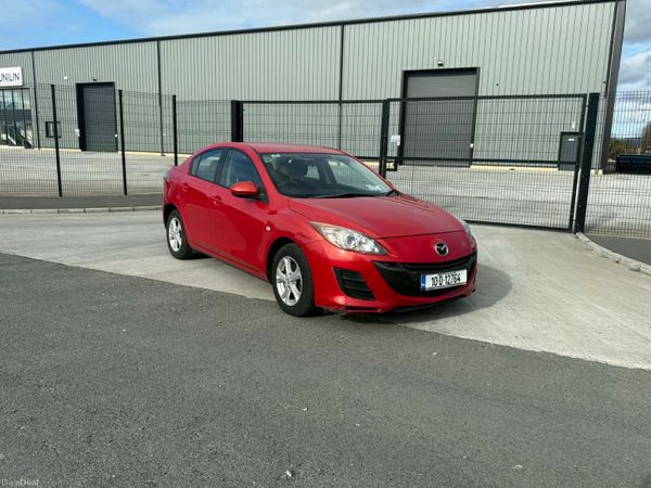 Mazda Mazda3 Saloon, Diesel, 2010, Red