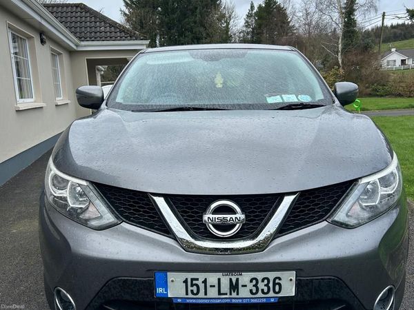 Nissan Qashqai Hatchback, Diesel, 2015, Grey