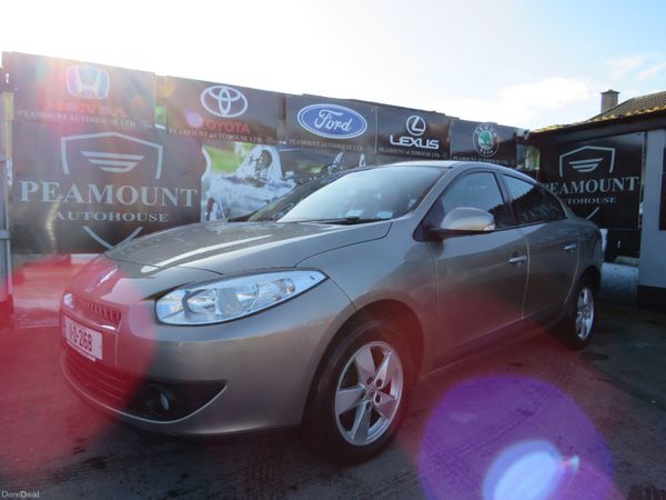 Renault Fluence Saloon, Diesel, 2011, Gold