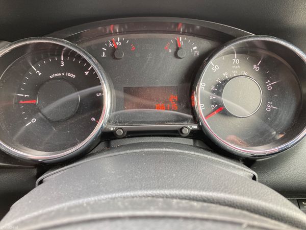 Peugeot 3008 MPV, Diesel, 2013, Grey