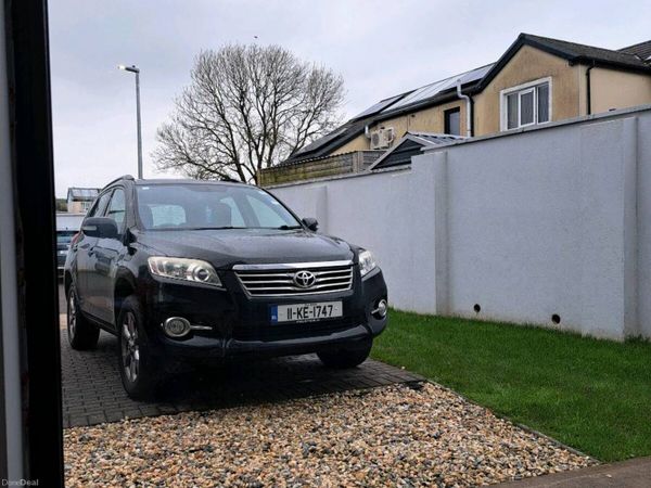 Toyota RAV4 SUV, Diesel, 2011, Black