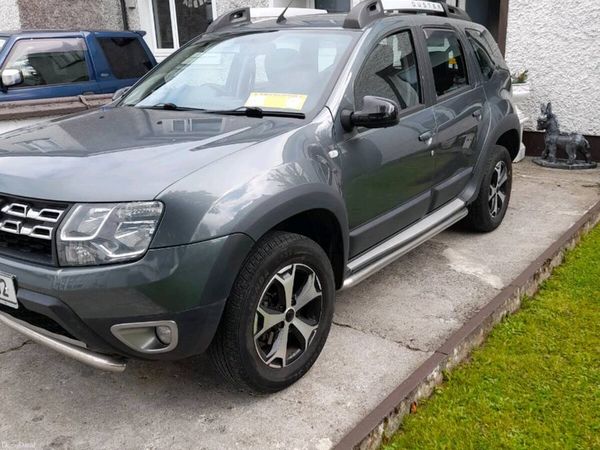 Dacia Duster SUV, Diesel, 2017, Black