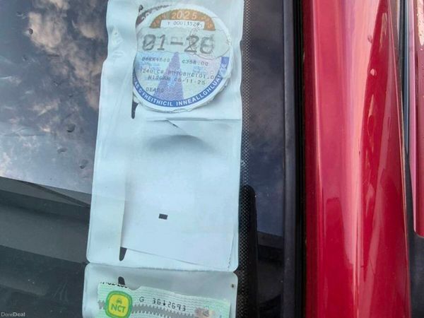 Nissan Micra Hatchback, Petrol, 2006, Red