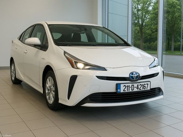 Toyota Prius Hatchback, Petrol Hybrid, 2021, White