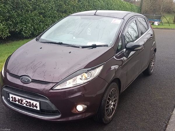 Ford Fiesta Hatchback, Petrol, 2010, Red