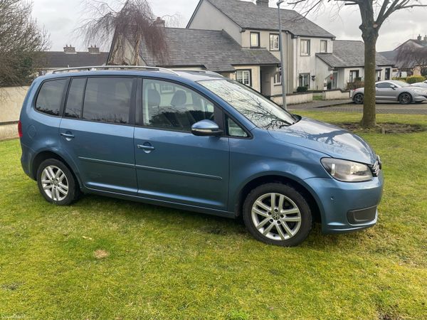 Volkswagen Touran MPV, Diesel, 2011, Blue