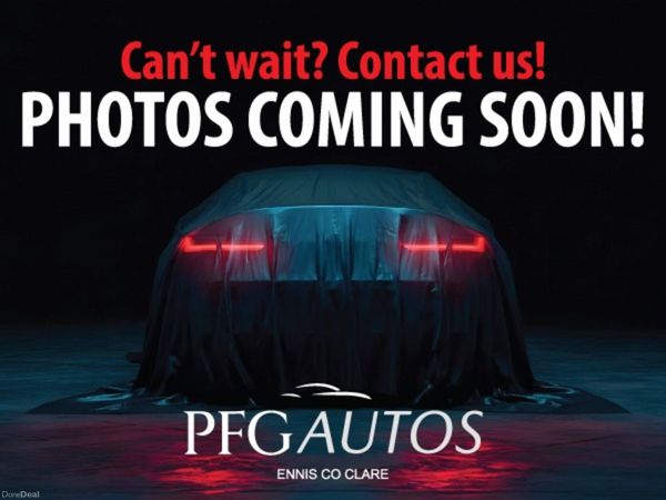 Toyota Yaris Hatchback, Petrol, 2013, Grey