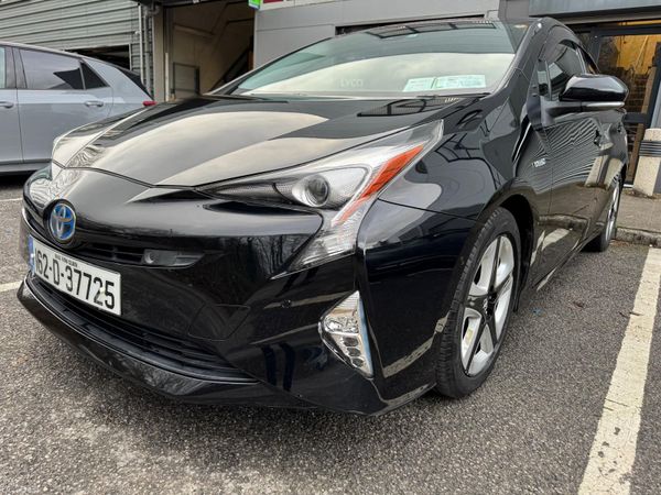 Toyota Prius Hatchback, Petrol Hybrid, 2016, Black