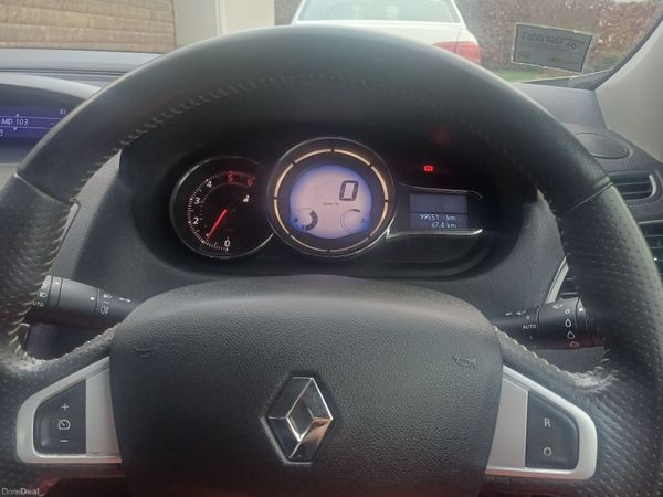 Renault Fluence Saloon, Diesel, 2014, Gold