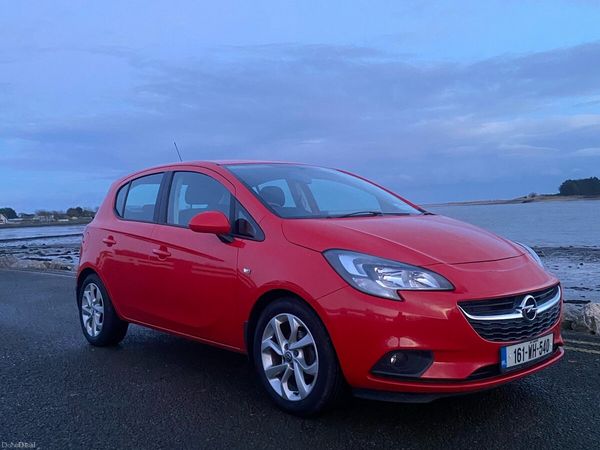 Opel Corsa Hatchback, Petrol, 2016, Red
