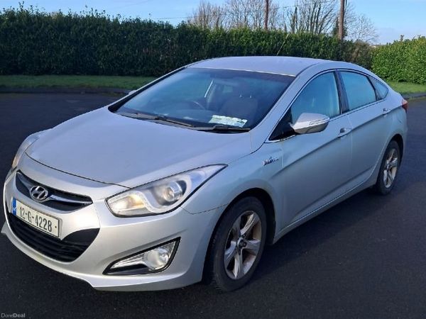 Hyundai i40 Saloon, Diesel, 2012, Silver