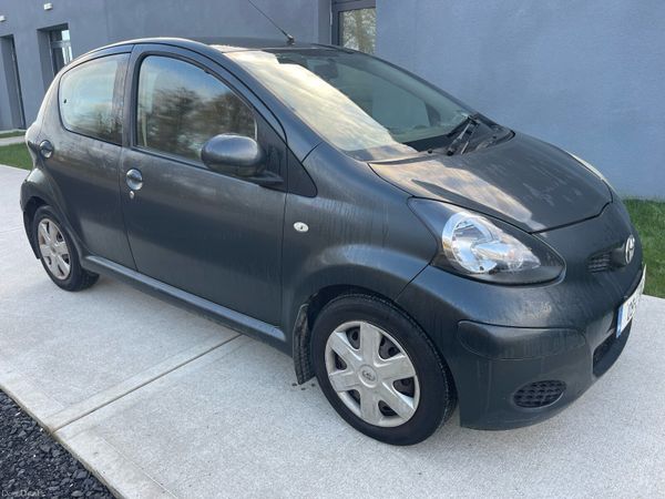 Toyota Aygo Hatchback, Petrol, 2009, Grey