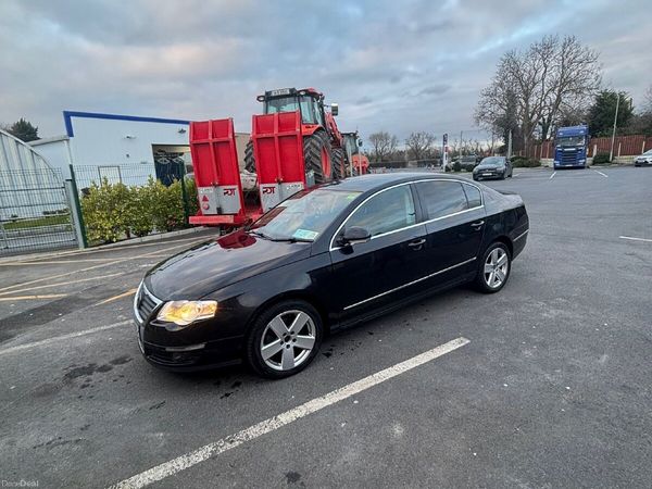 Volkswagen Passat Saloon, Diesel, 2010, Black