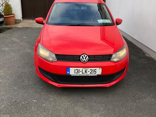 Volkswagen Polo Hatchback, Petrol, 2013, Red