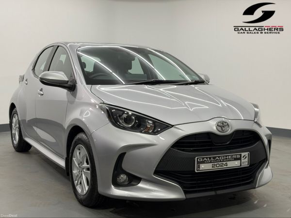 Toyota Yaris Hatchback, Petrol, 2024, Silver