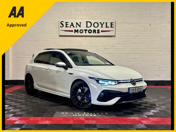 Volkswagen Golf Hatchback, Petrol, 2021, White