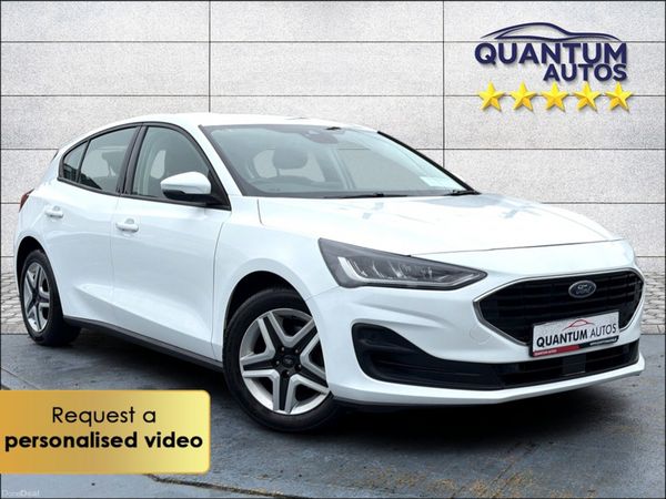 Ford Focus Hatchback, Petrol, 2022, White