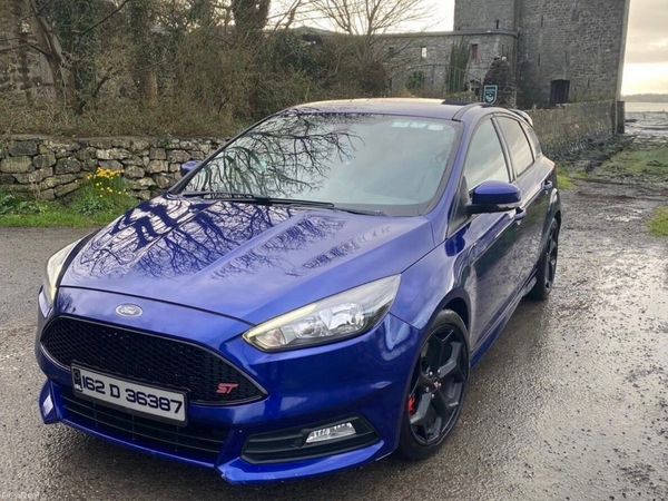 Ford Focus Hatchback, Diesel, 2016, Blue