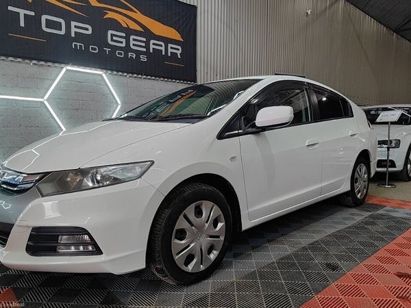Honda Insight Saloon, Petrol Hybrid, 2015, White