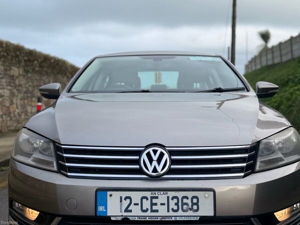 Volkswagen Passat Saloon, Diesel, 2012, Brown