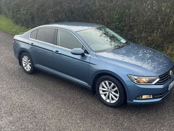 Volkswagen Passat Saloon, Diesel, 2016, Blue
