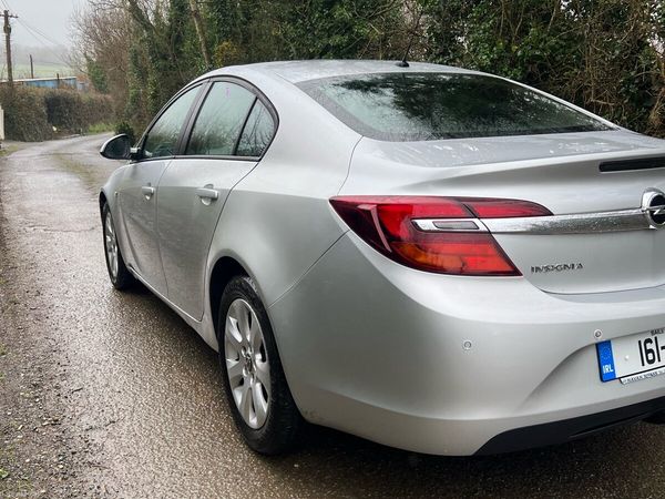 Opel Insignia Saloon, Diesel, 2016, Silver