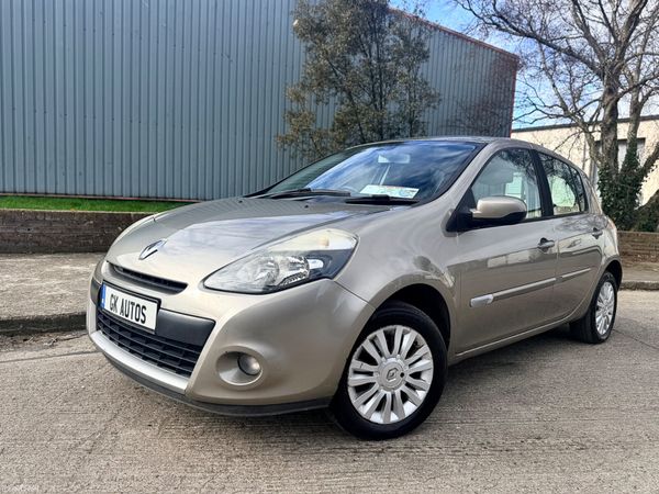 Renault Clio Hatchback, Petrol, 2010, Gold